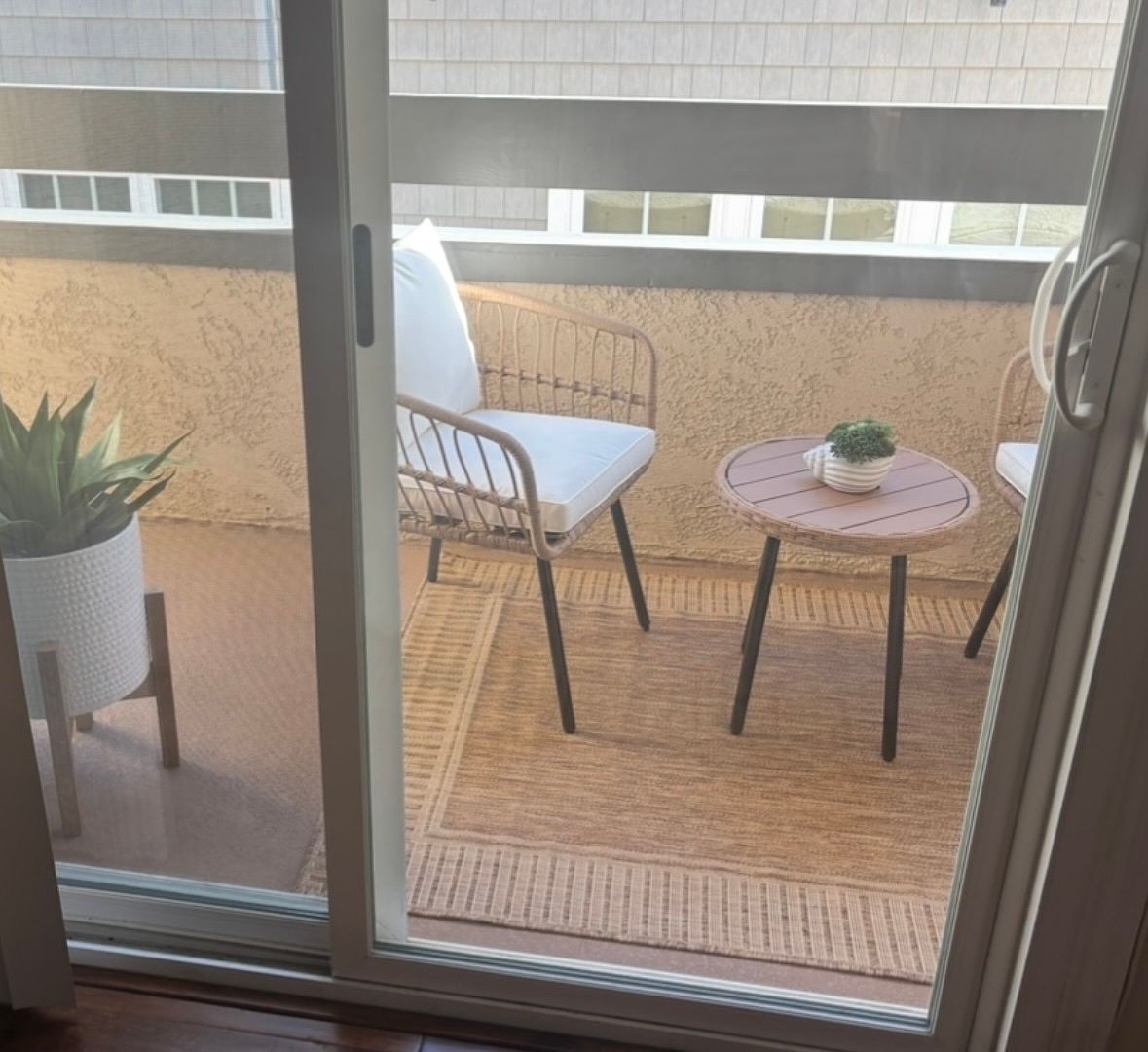 805 E Ave photo 2