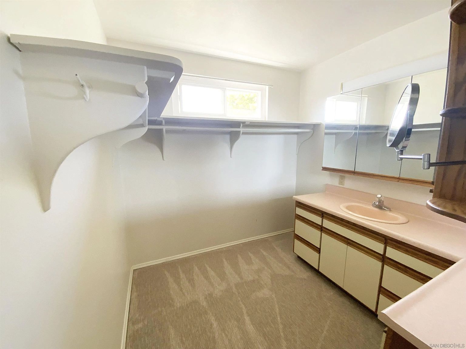 170 Acacia Way photo 5