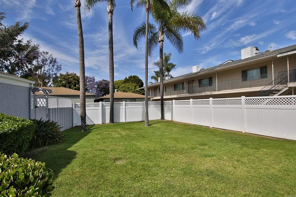 1068 Isabella Ave photo 3
