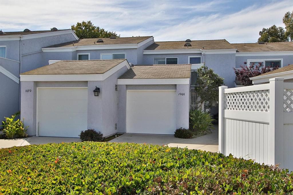 1068 Isabella Ave photo 2