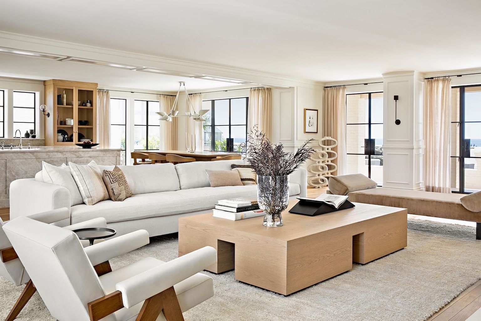 545 Ocean Blvd photo 3