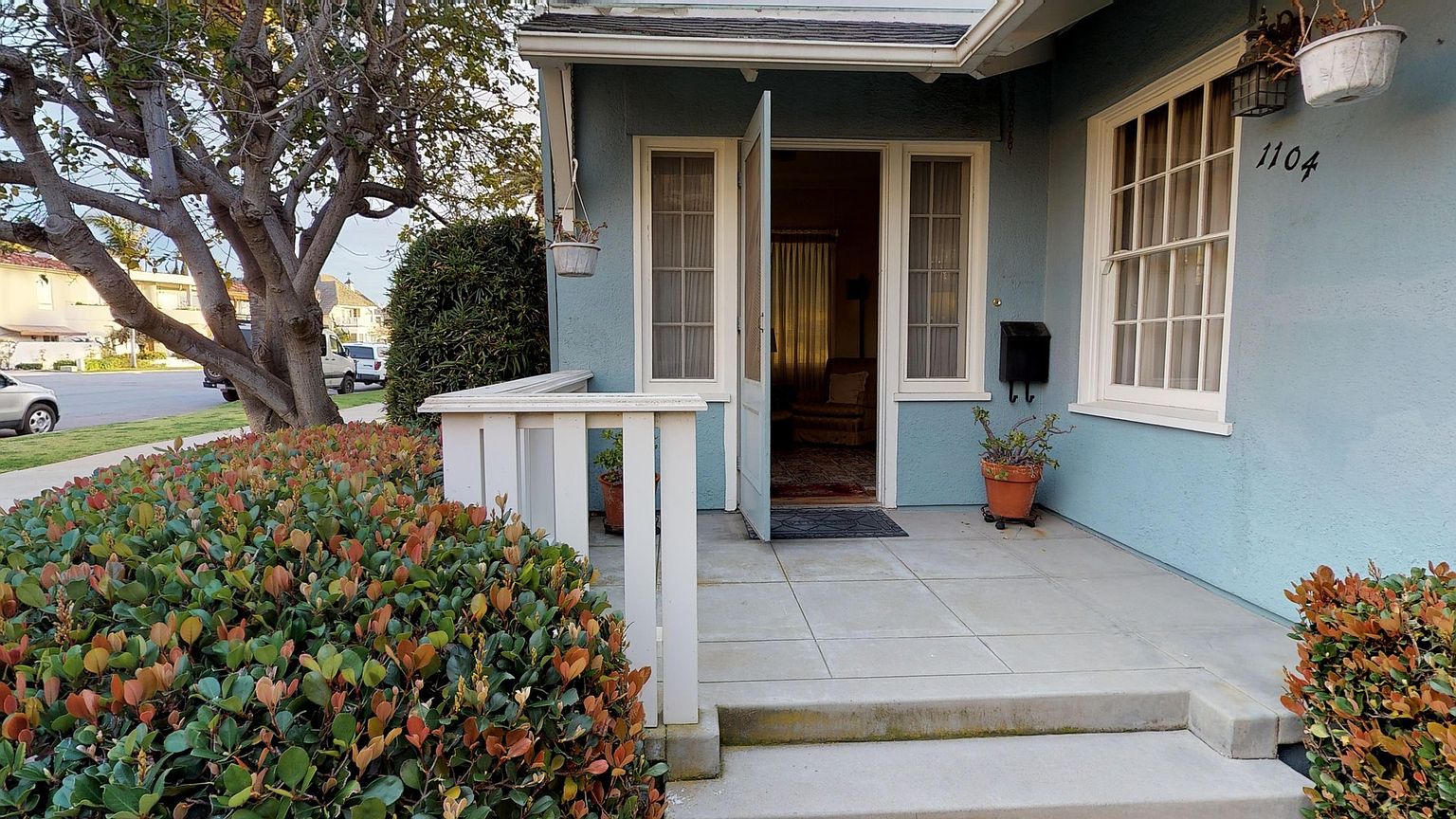 1104 Isabella Ave photo 2