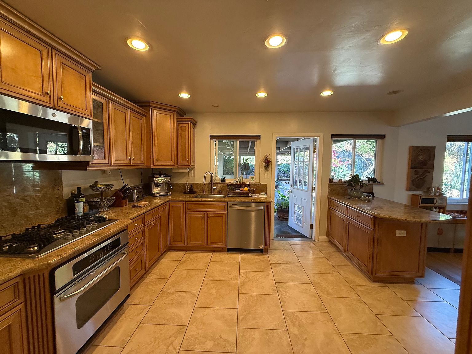 1801 Friedrick Dr photo 3