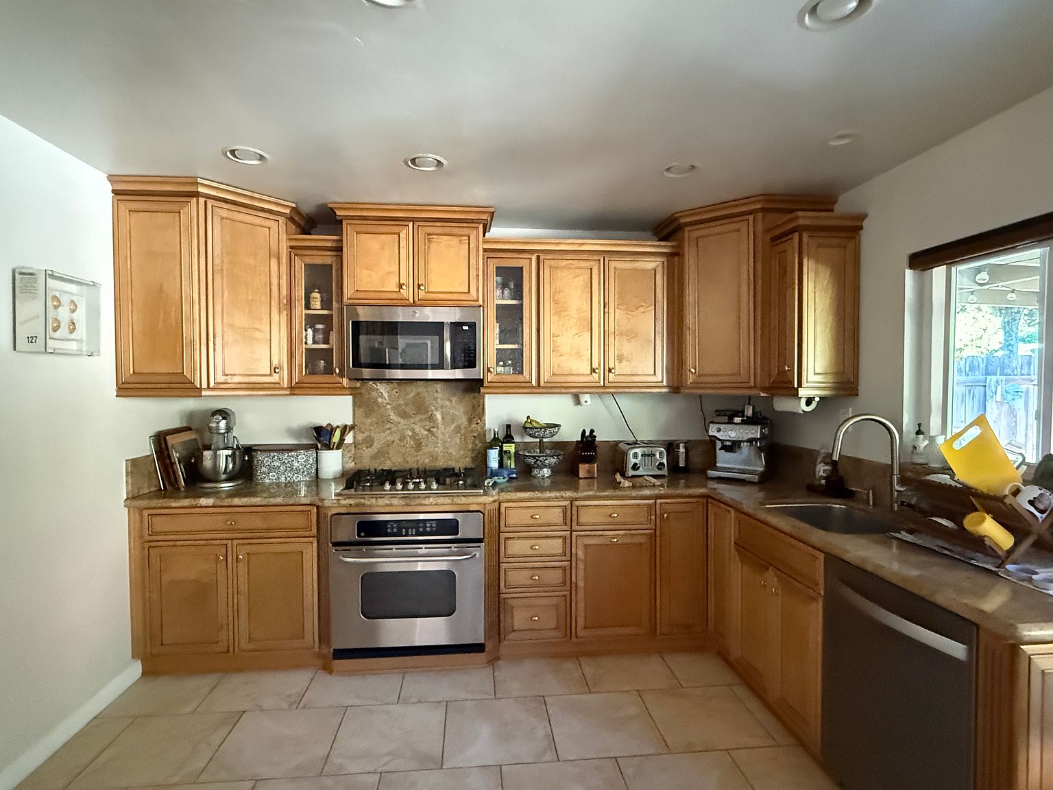1801 Friedrick Dr photo 2