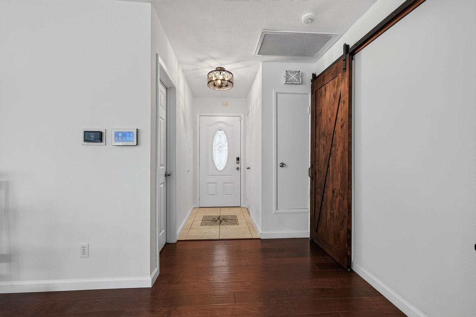 832 Alvin St photo 3