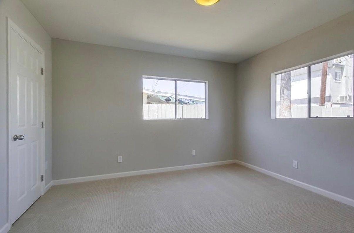 533 42nd St photo 5