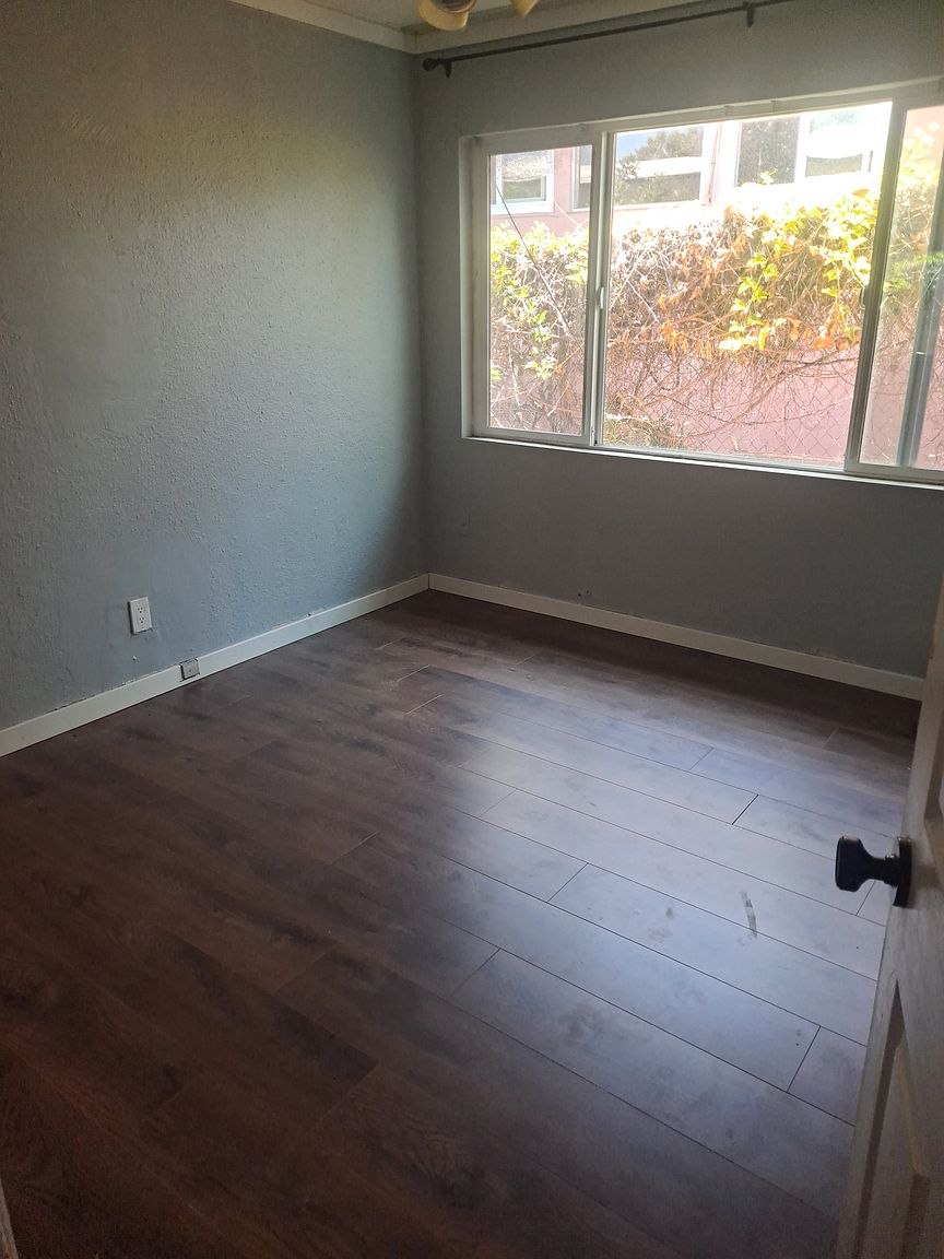 5290 Olvera Ave photo 2