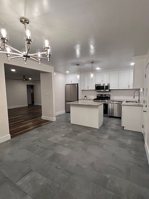 3611 Logan Ave photo 4