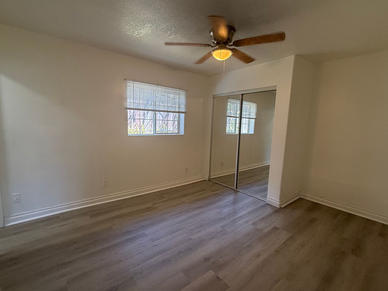 5109 Coban St photo 5