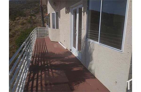 9480 Eucalyptus St photo 2