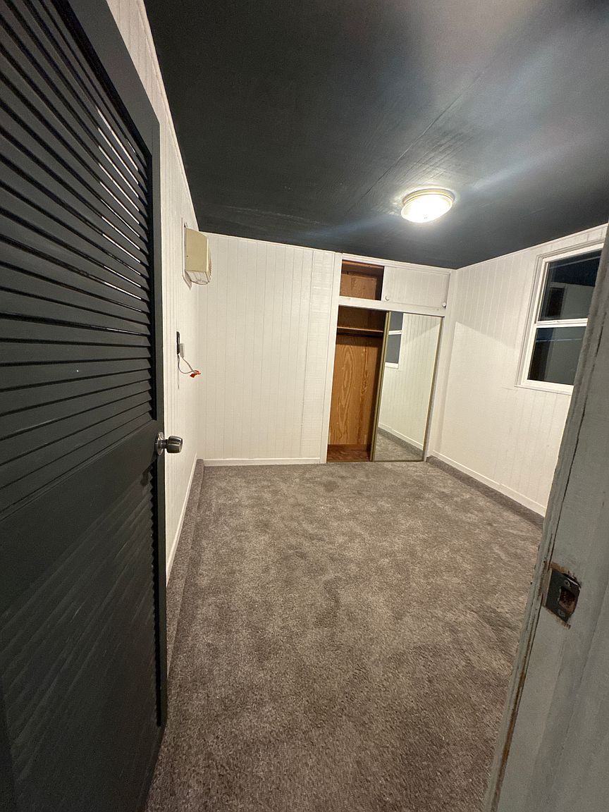 528 Sunnyside Ave photo 4