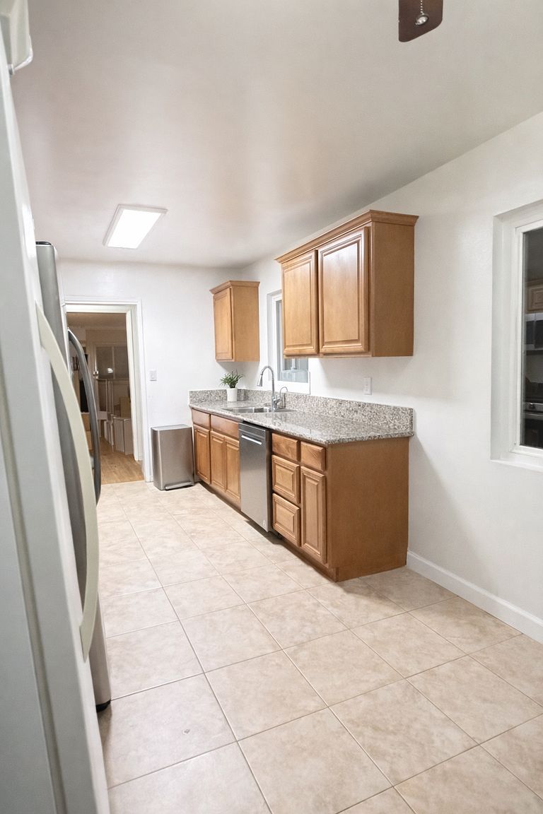 532 Paraiso Ave photo 5