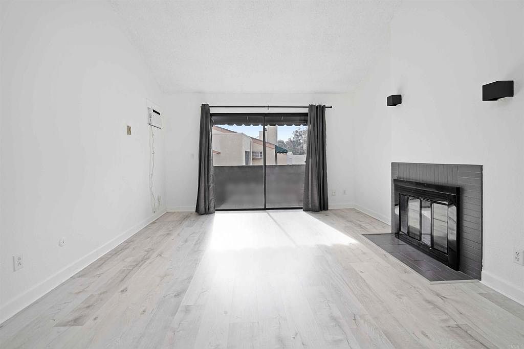 2920 Briarwood Rd photo 3