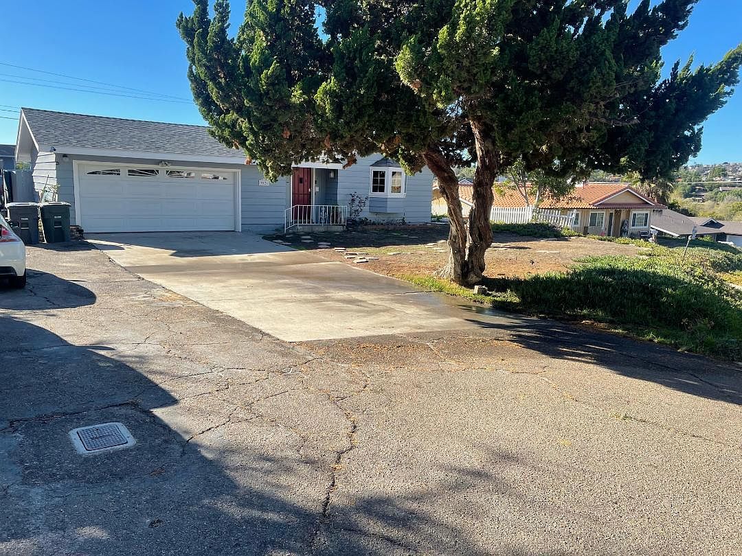 3526 Siembre St photo 3