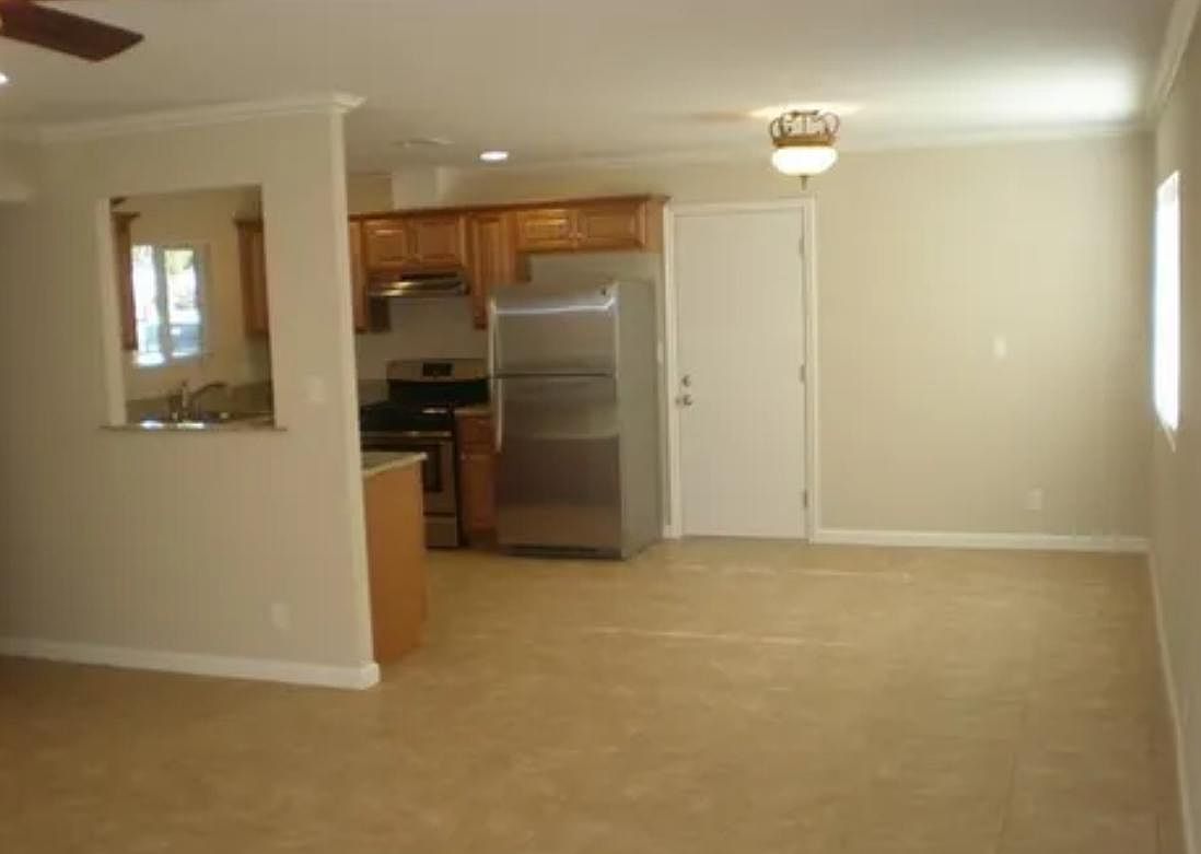 1356 El Lugar St photo 5