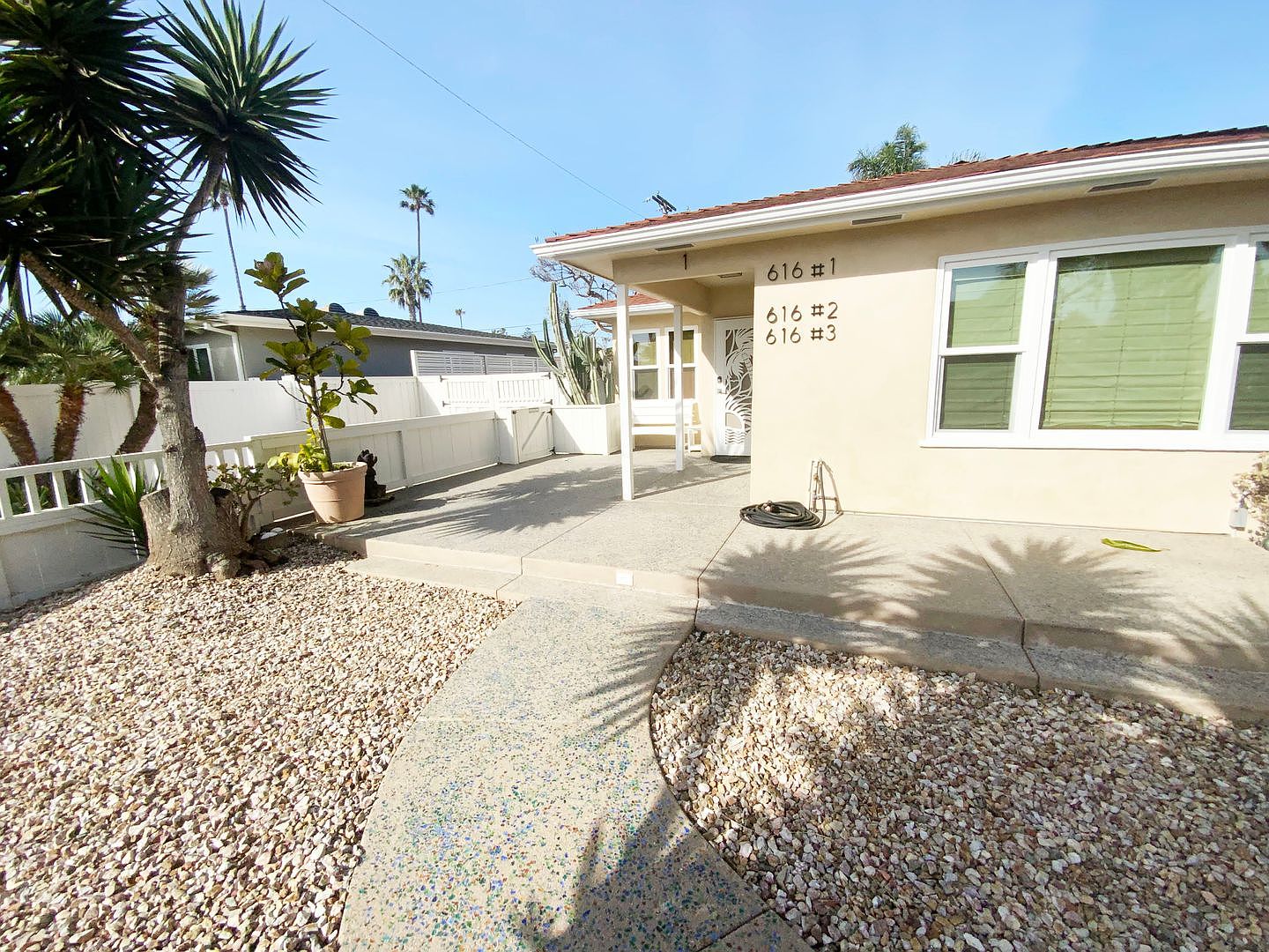 616 Silver Strand Blvd photo 2