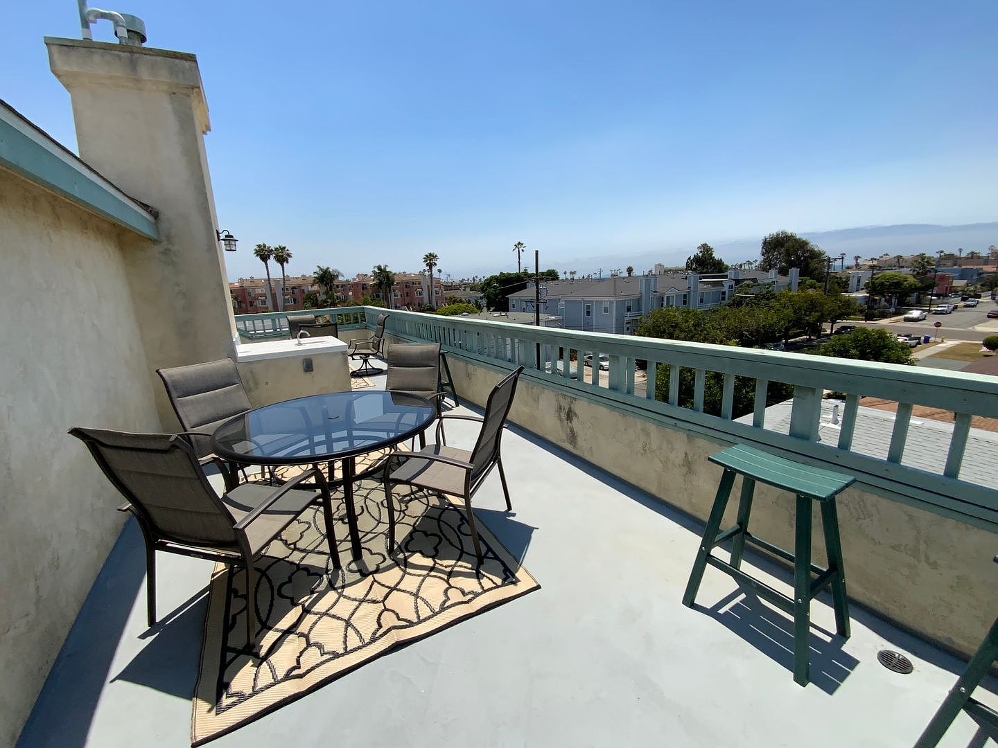 240 Dahlia Ave