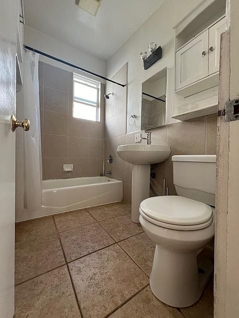 771 2nd St photo 5