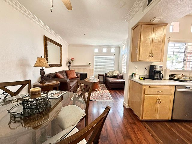 221 Donax Ave photo 5