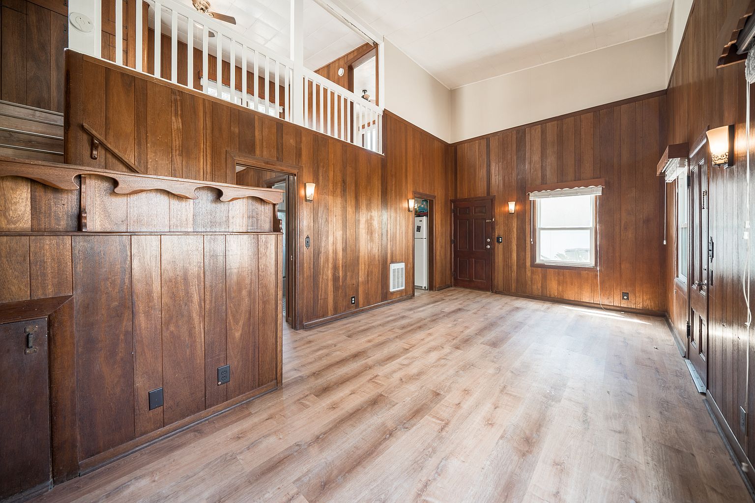 168 Elder Ave photo 5