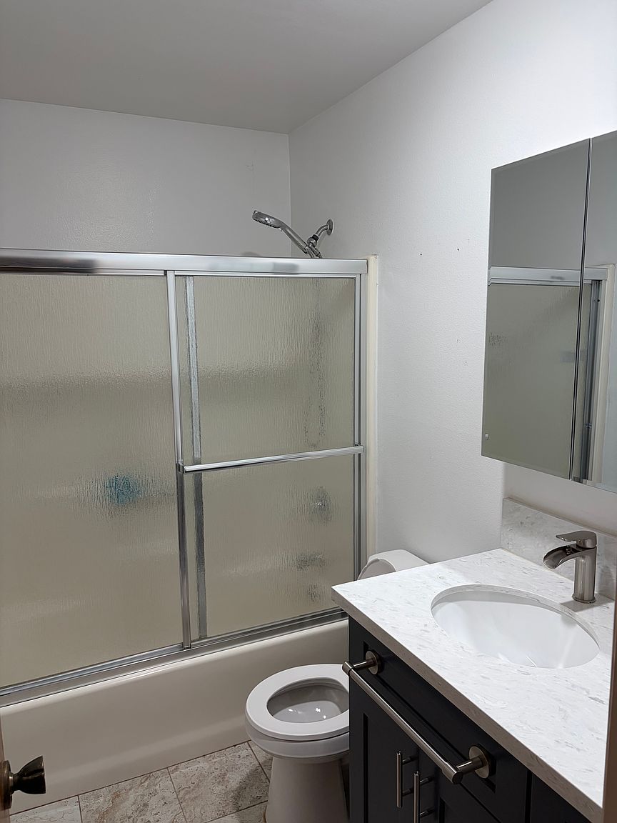 1530 Coronado Ave photo 4