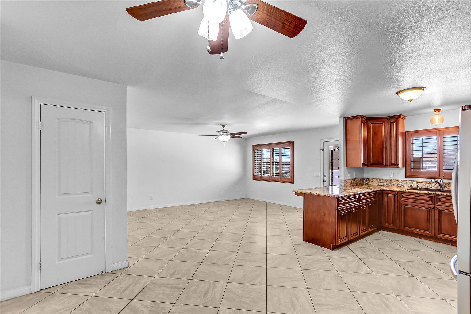 2683 Caulfield Dr photo 4