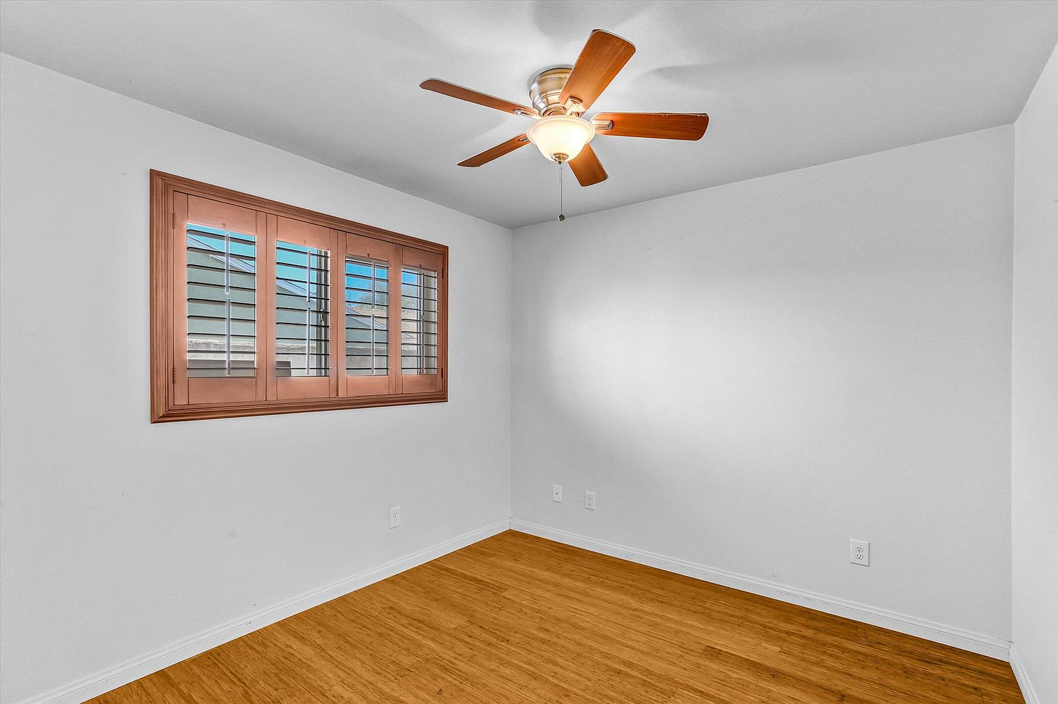 2683 Caulfield Dr photo 2