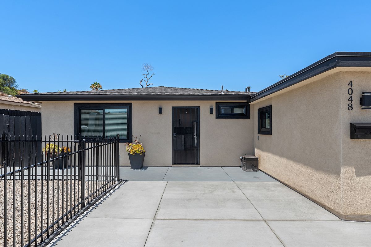 4048 Marzo St photo 2
