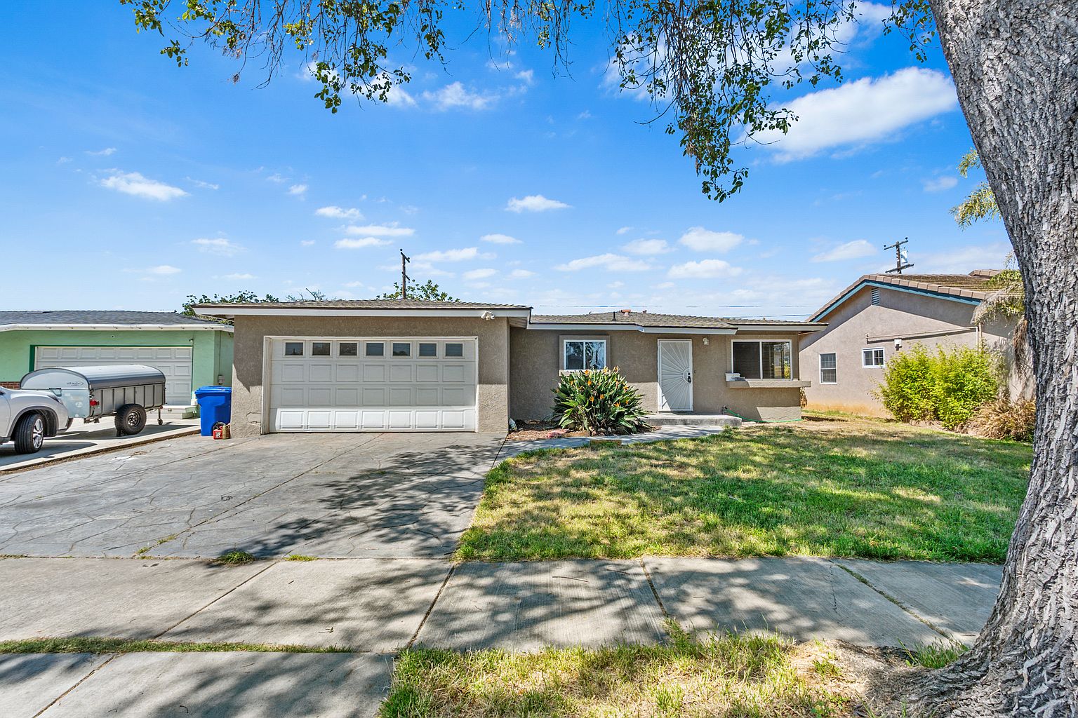 1140 Gaywood St photo 2