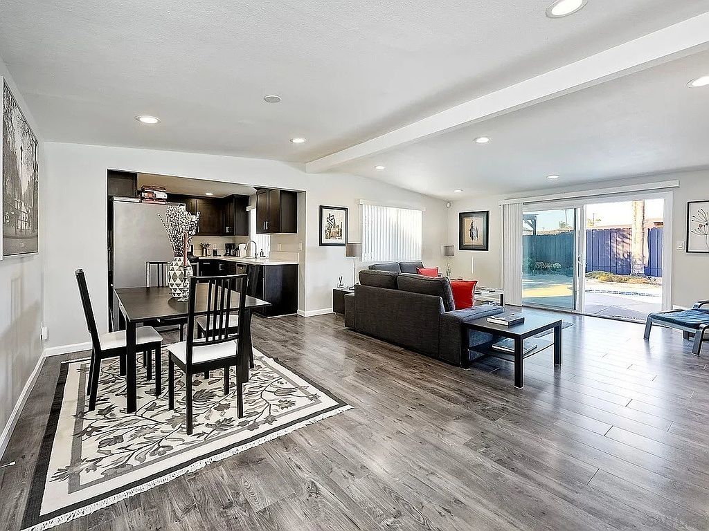 1122 Iris Ave photo 4