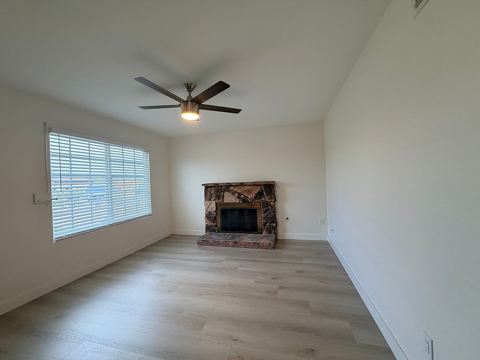 2165 Lieder Dr photo 3