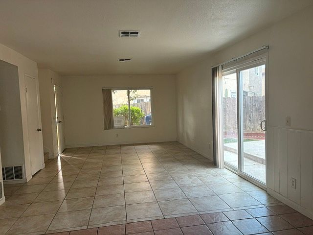 2117 Bluehaven Ct photo 3