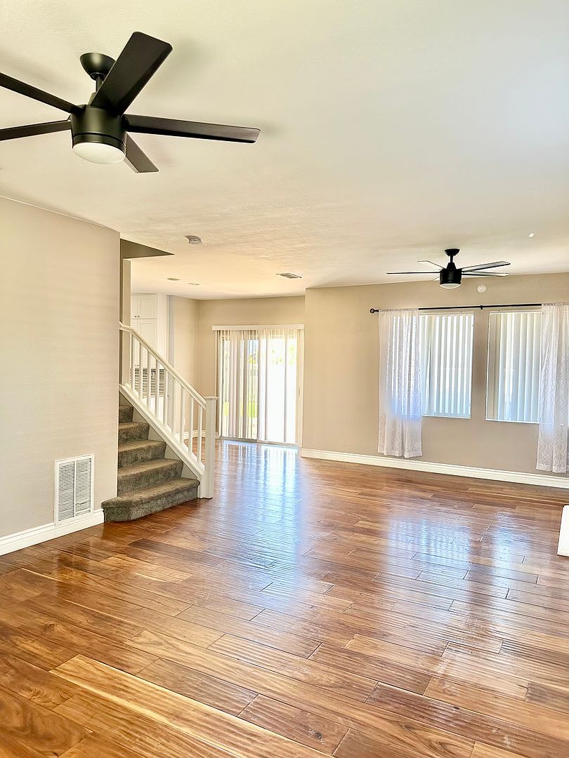 1508 Robles Dr photo 4