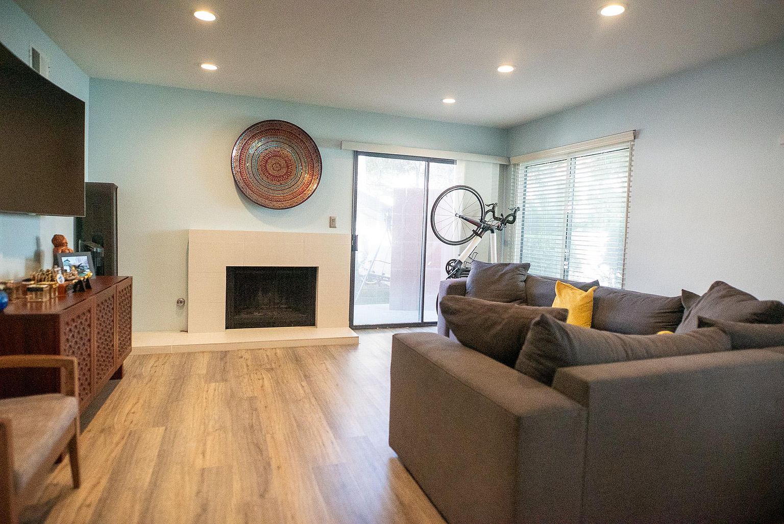 1575 Apache Dr photo 2
