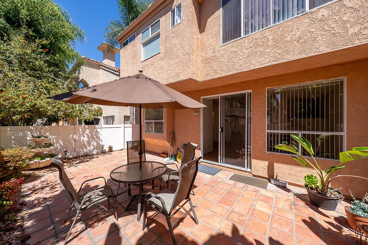 1348 Serena Cir photo 2