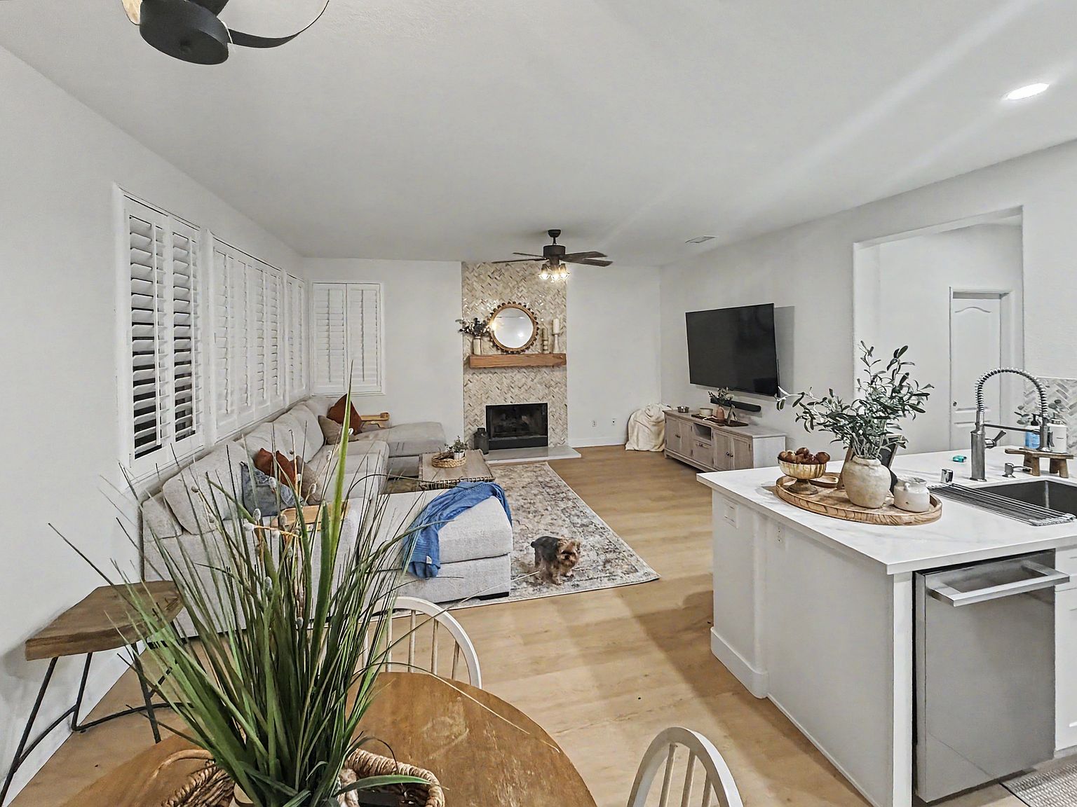 1220 Pinehurst Rd photo 5