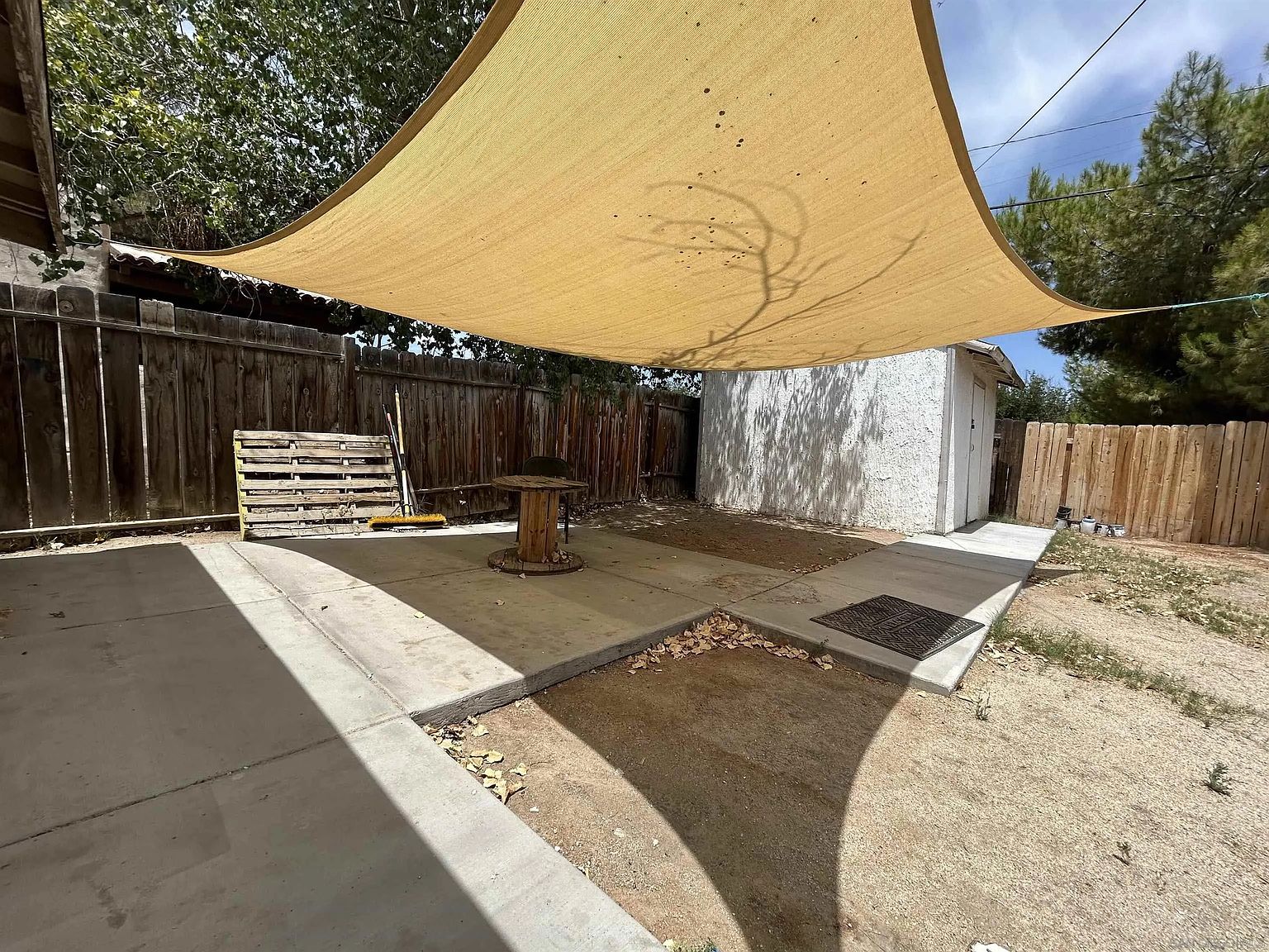 44660 Holtville Ave photo 2