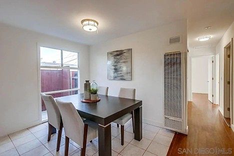 5027 Glasgow Dr photo 4