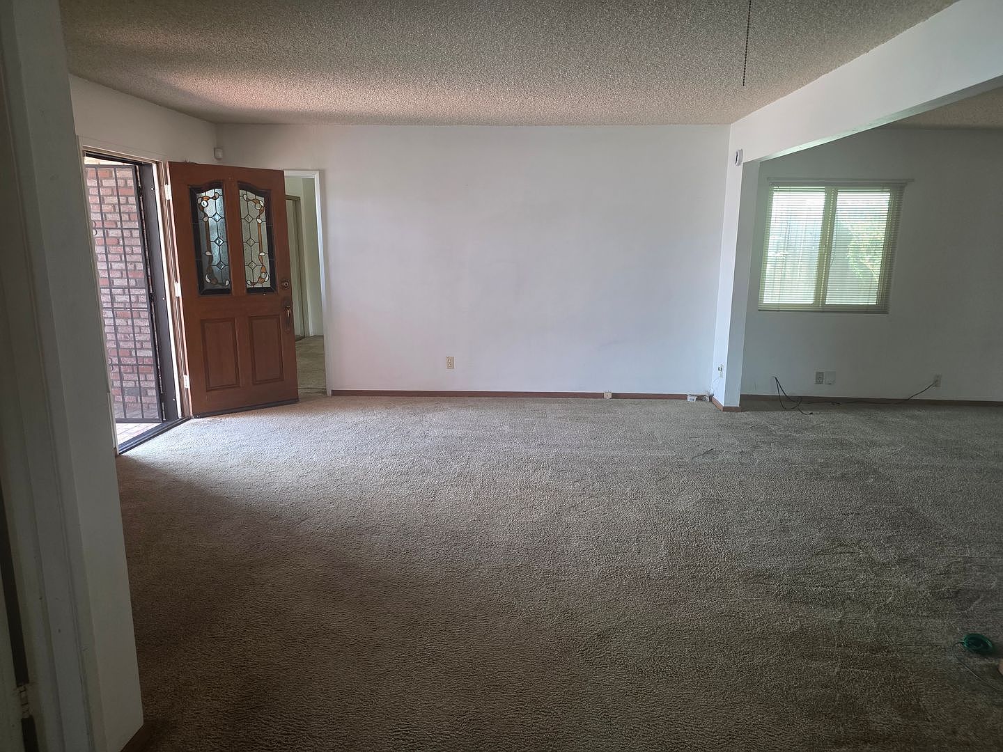 5673 Barclay Ave photo 5
