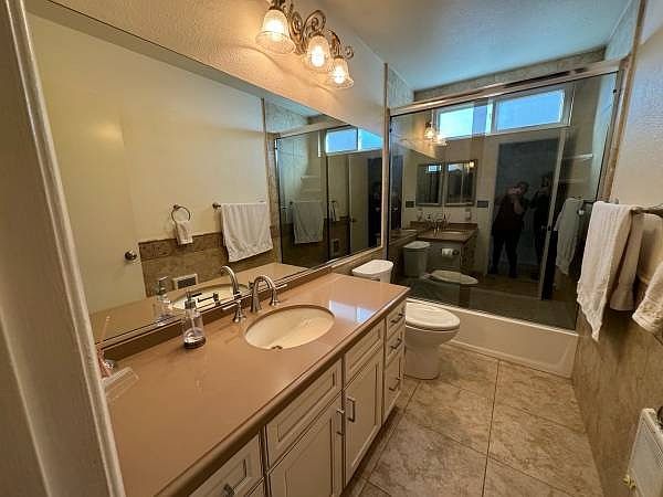 7317 Margerum Ave photo 2