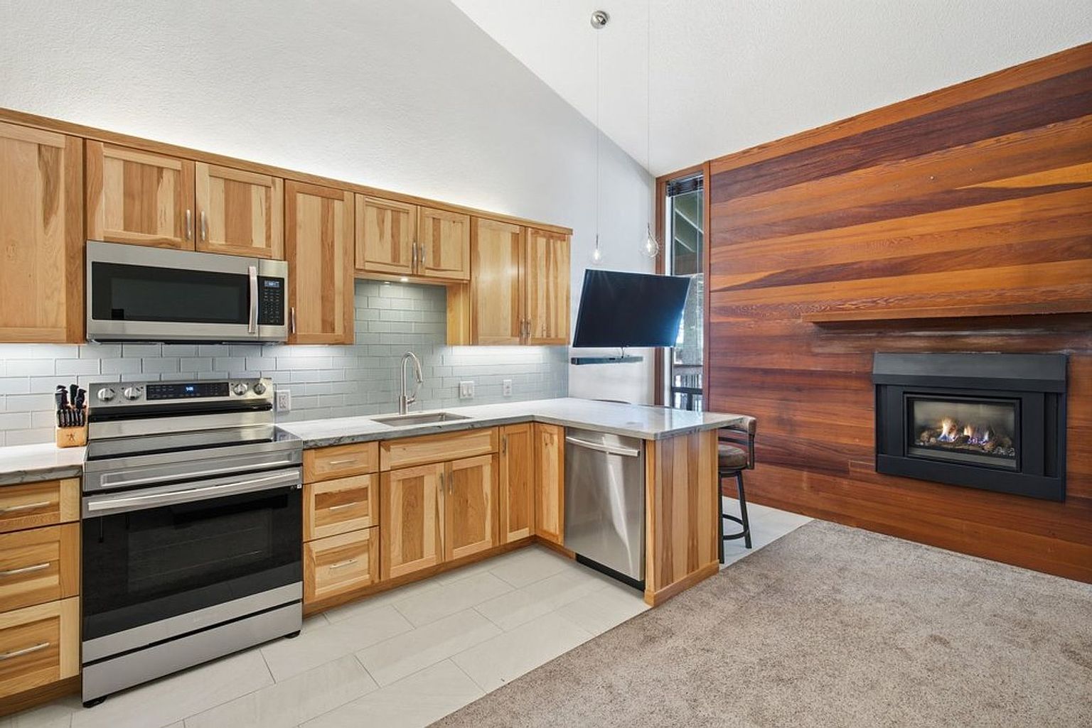 1300 Regency Way photo 5