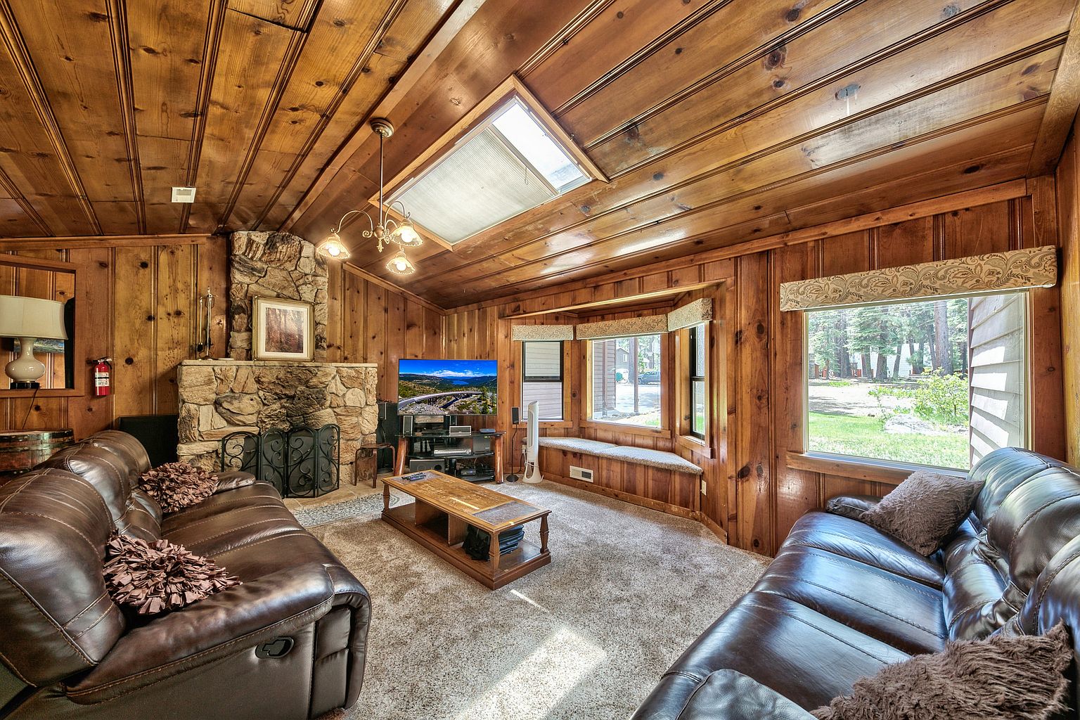 428 Sotoyone Ave photo 4