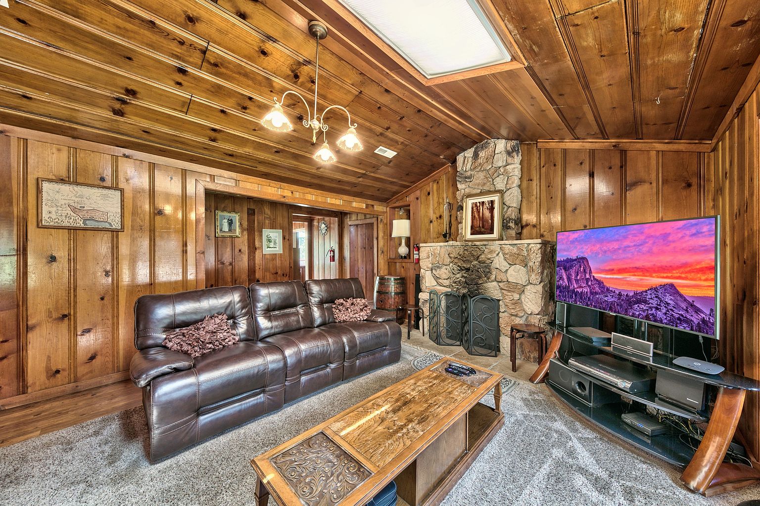 428 Sotoyone Ave photo 3