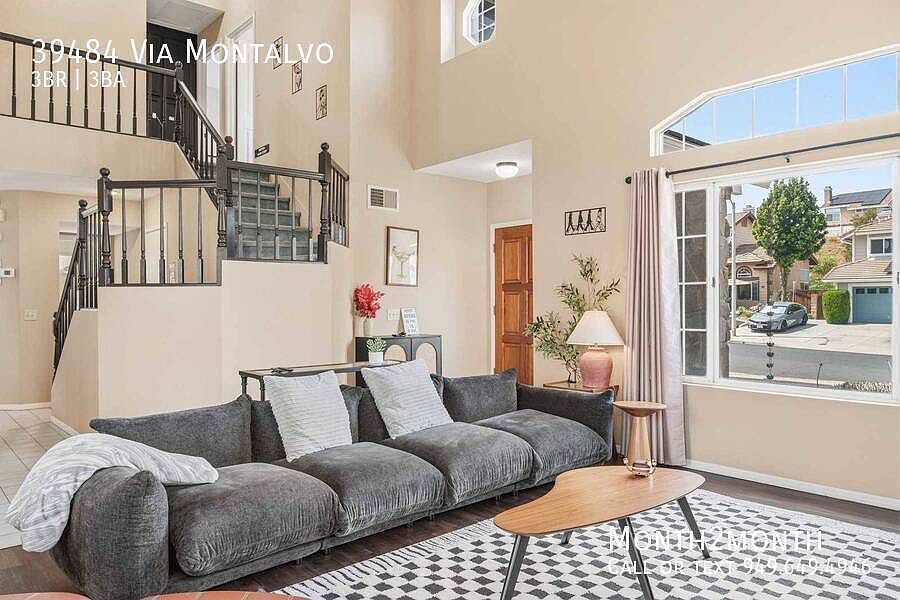 39484 Via Montalvo photo 5
