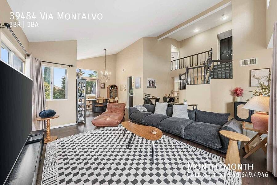 39484 Via Montalvo photo 2