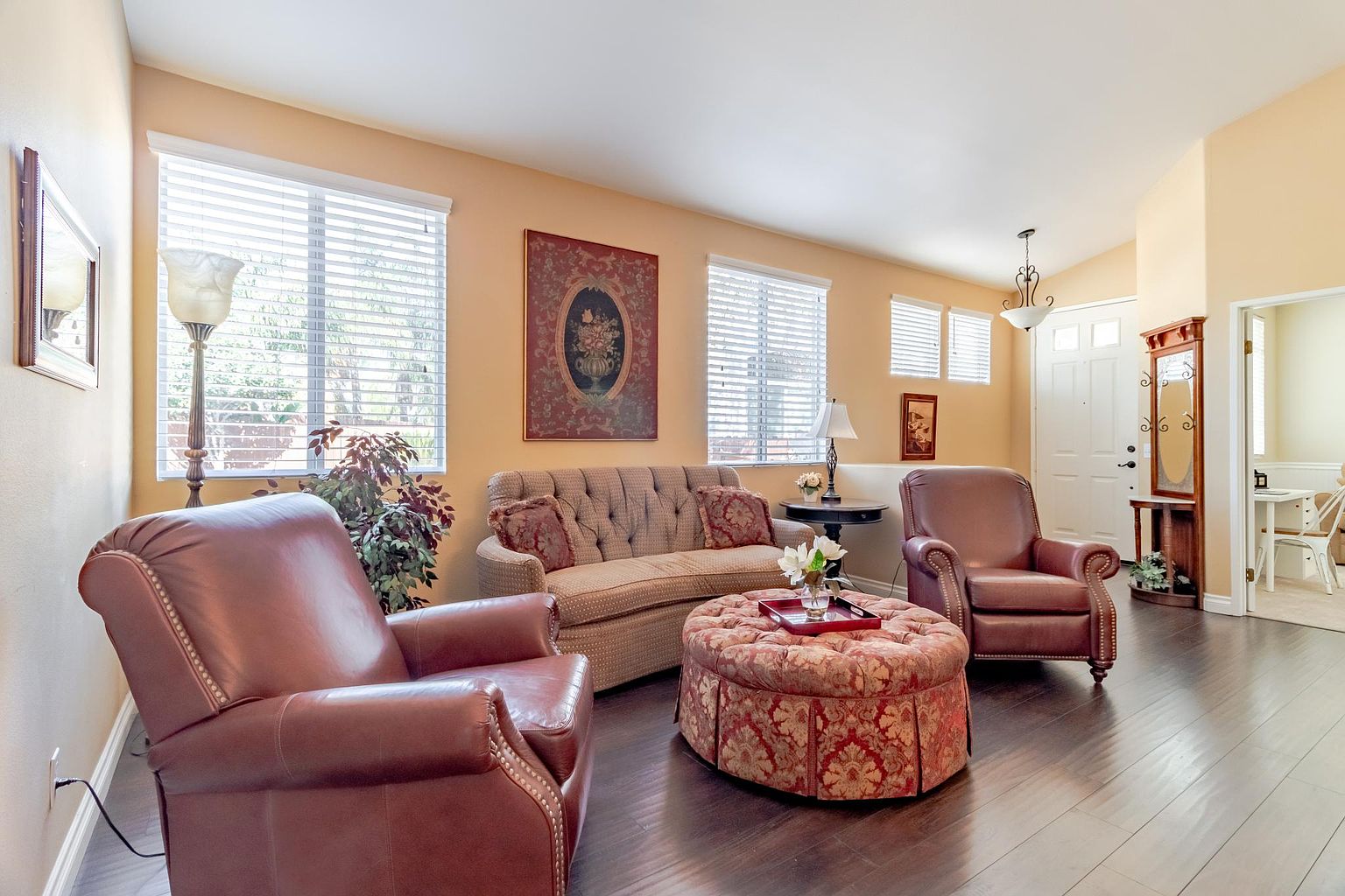 39786 Naples Dr photo 5