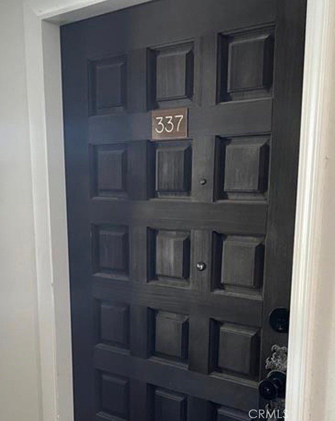 28741 Via Las Flores photo 3