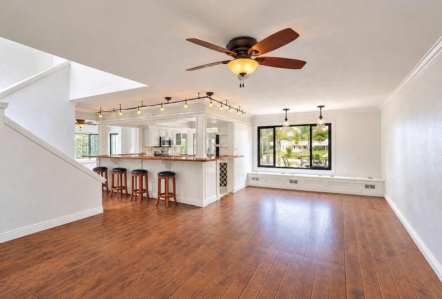 30096 La Primavera St photo 5