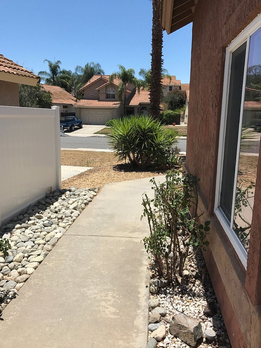 24650 Leafwood Dr photo 3