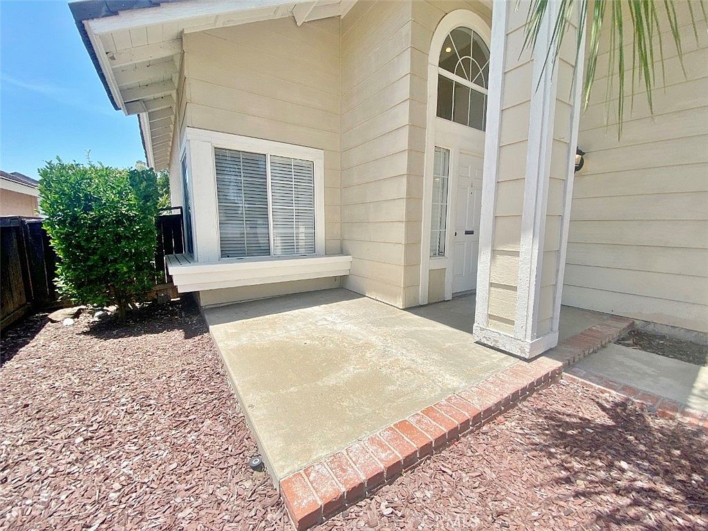24369 Grouse Ln photo 3